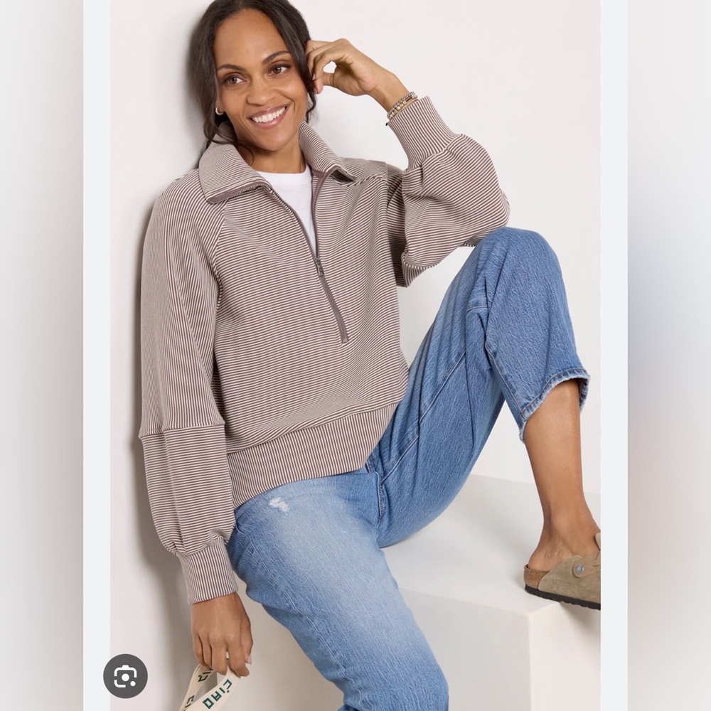 NWT size Medium Varley Milano half zip sweat pullover